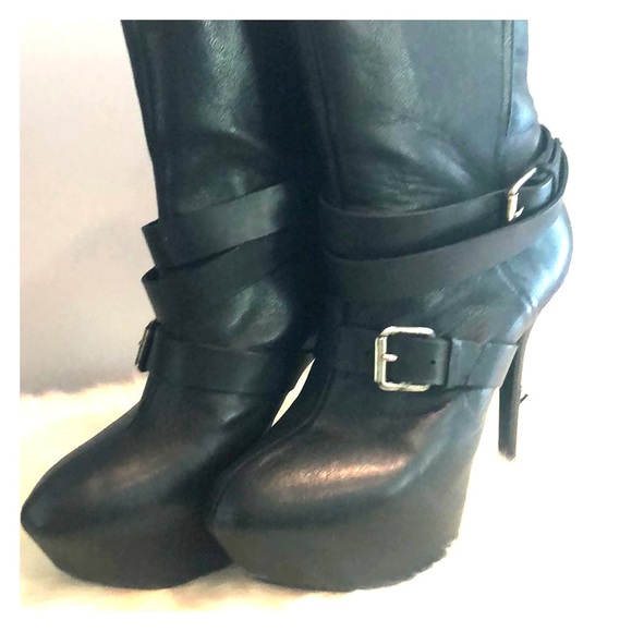 Report Signature Booties - Picture 7 of 7